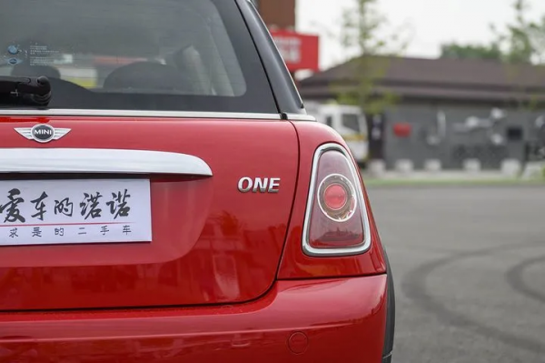 二手MINI ONE：更適合代步的MINI，好看好開價實惠