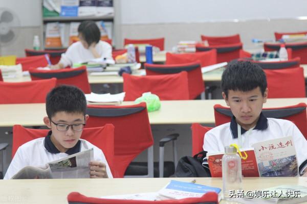 少年,別被生活壓垮了 少年,別被生活壓垮了