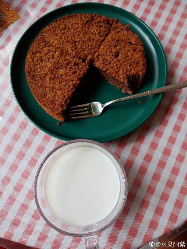 這5種衣服汙漬，只需最簡單的材料清洗，家家都有