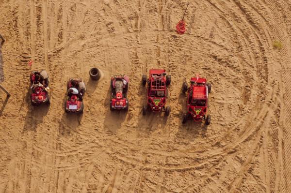 沙湖:感受一半沙漠一半湖水 沙湖:感受一半沙漠一半湖水