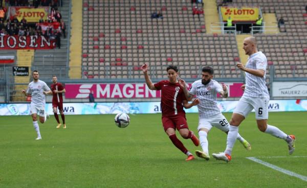 昔日的“德甲紅魔”,卻在5年內連降兩級,而今只能混德丙聯賽 昔日的“德甲紅魔”,卻在5年內連降兩級,而今只能混德丙聯賽