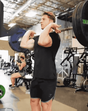 男星李晨堅持健身，身體肌肉線條明顯，坦言運動很關鍵