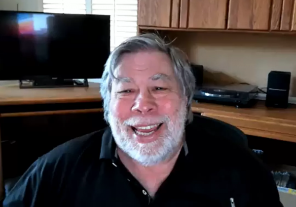 解決太空威脅!蘋果公司聯合創始人成立太空垃圾清理公司 解決太空威脅!蘋果公司聯合創始人成立太空垃圾清理公司