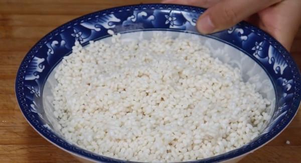 糯米不要包粽子了,往油鍋一倒,瞬間變美食,出鍋全家人搶著吃 糯米不要包粽子了,往油鍋一倒,瞬間變美食,出鍋全家人搶著吃