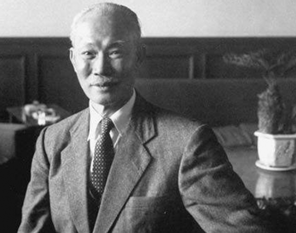 1950年，張治中攜妻兒到南海密會蔣經國，半夜接葉劍英通知：快撤