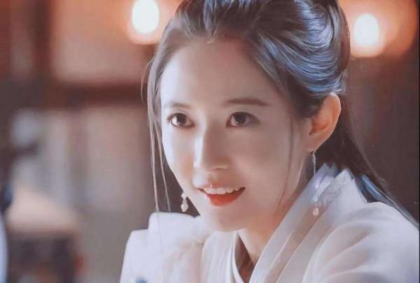 陳鈺琪新劇《浮圖緣》緊張拍攝 搭檔小鮮肉 男主類似“韋小寶”