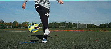 五步學會羅納爾迪尼奧花式足球組合技巧 五步學會羅納爾迪尼奧花式足球組合技巧