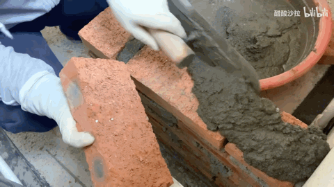 90後女護士爆改130平毛坯房，花1萬元打造出敘利亞“貧窮風”豪宅