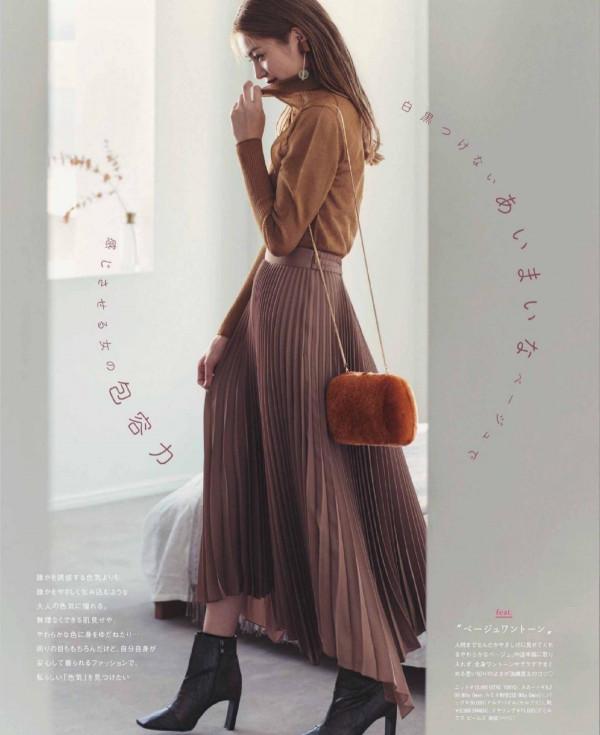 又一冬裝火了，叫“風琴裙”，配大衣毛衣溫柔氣質，讓你美得知性