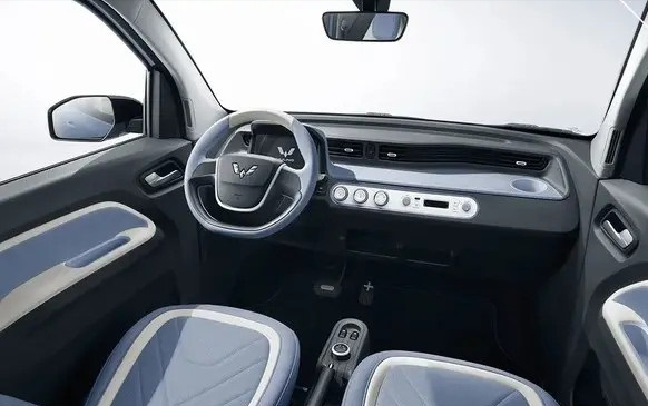 可訂製刺繡,五菱宏光MINIEV馬卡龍夾心款正式上市,起售價4.26萬 可訂製刺繡,五菱宏光MINIEV馬卡龍夾心款正式上市,起售價4.26萬