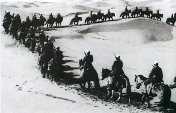 1950年,一個叫廖永和的奴隸找到解放軍,表明身份後驚動軍區領導 1950年,一個叫廖永和的奴隸找到解放軍,表明身份後驚動軍區領導