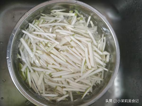 醃芥菜,只放鹽不好吃,80奶奶教我3招,脆爽入味,每年1缸不夠吃 醃芥菜,只放鹽不好吃,80奶奶教我3招,脆爽入味,每年1缸不夠吃