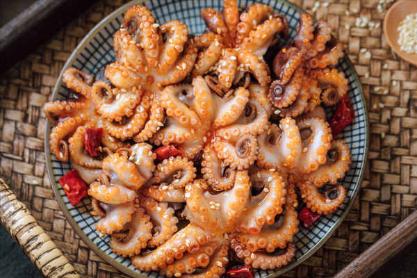 煮八爪魚,別等水開再下鍋,不然嚼不動,漁民教你3招,鮮香爽脆 煮八爪魚,別等水開再下鍋,不然嚼不動,漁民教你3招,鮮香爽脆