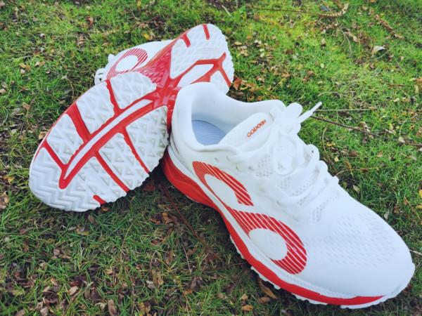 咕咚智慧21K跑鞋開箱實測，不愧全能跑鞋之稱，開跑吧