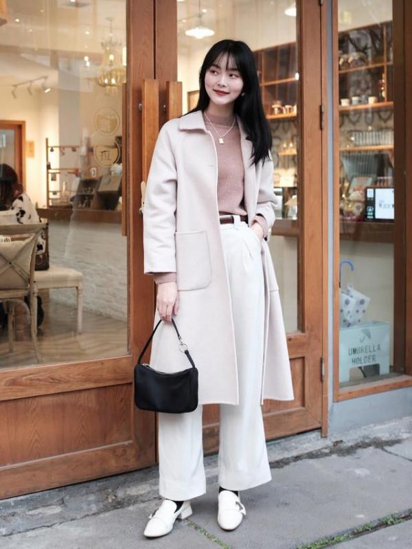 真正優雅的中年女人都愛“長大衣”,學時尚博主這樣搭,美得高階 真正優雅的中年女人都愛“長大衣”,學時尚博主這樣搭,美得高階