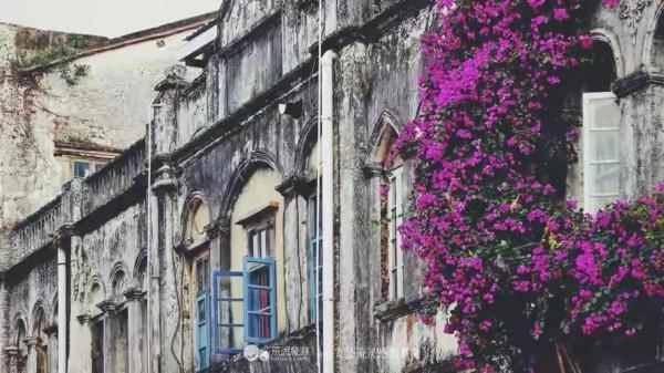 在一家糖水鋪裡靜品老街的慢時光