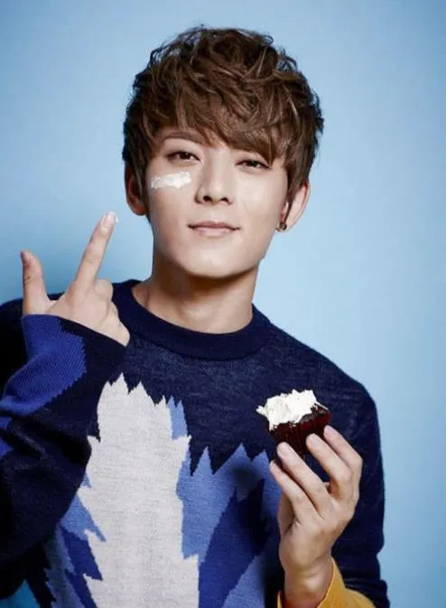 過氣選秀藝人的窘境:線上求工作,被資本拋棄,只剩尷尬與心酸 過氣選秀藝人的窘境:線上求工作,被資本拋棄,只剩尷尬與心酸