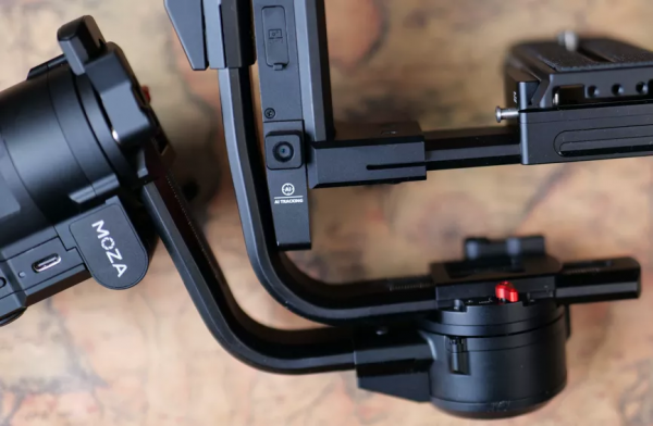 輕量級高性價比穩定器，魔爪Aircross3香在哪？