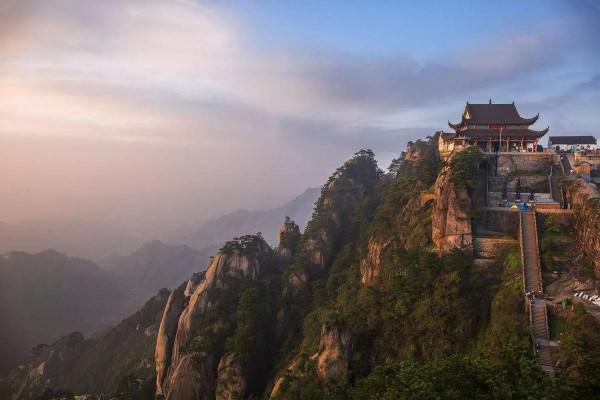 一定要去的景區，號稱安徽最美的地方，門票高達180遊人如織