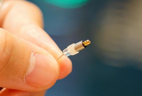 威世頓PRO X10評測：千元單動鐵耳機內卷，成本最高線材加持