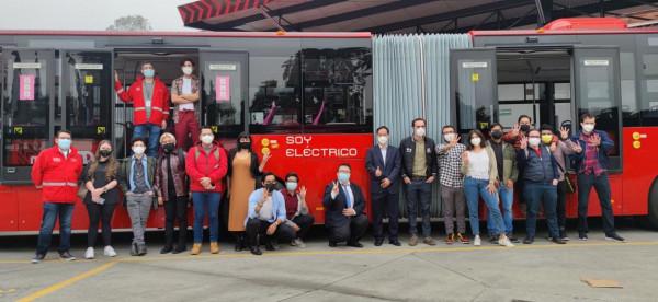 宇通擔主角！全球首個純電動18米高站臺BRT專案落地墨西哥