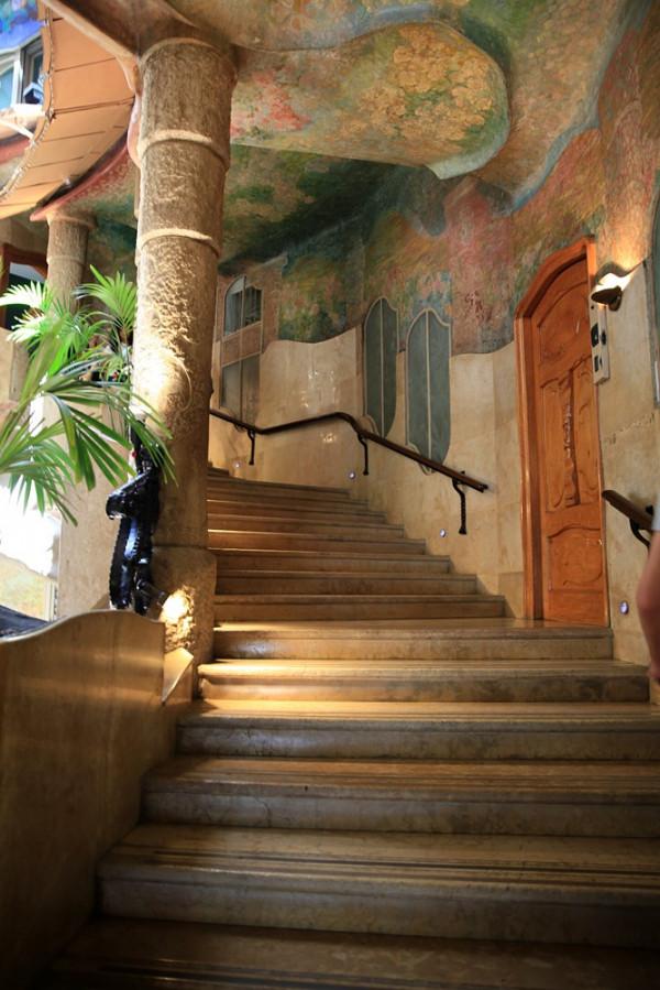 晨楓：巴塞羅那聖家堂是建築異葩，不是里程碑