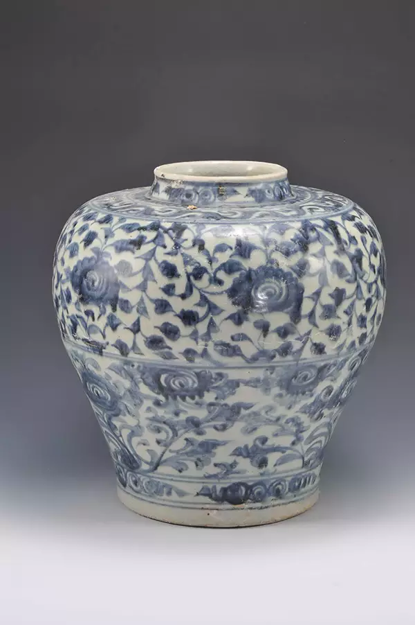 新加坡海域古沉船發現大批元青花