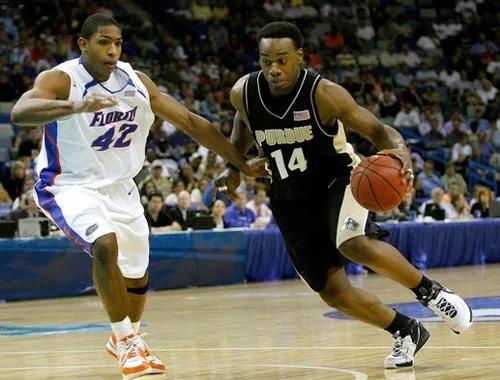 被打掉門牙後仍有溫暖的微笑,“神鳥”蘭德里低開高走的職業生涯 被打掉門牙後仍有溫暖的微笑,“神鳥”蘭德里低開高走的職業生涯