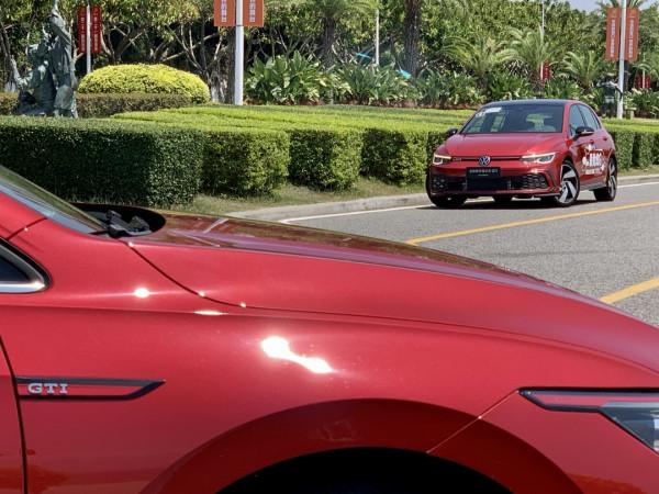賽道體驗第八代高爾夫GTI：快得有血有肉有靈魂
