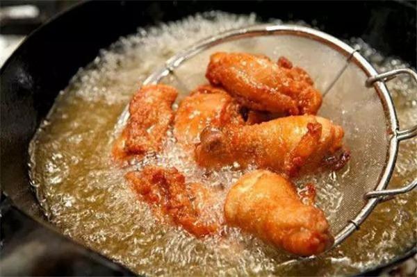 女性不想被叫&OpenCurlyDoubleQuote;黃臉婆&rdquo;，2種食物不能吃，管住自己的嘴
