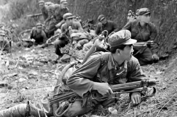 對越自衛反擊戰，我軍犧牲的兩位副師級將領都是誰？如何犧牲的？