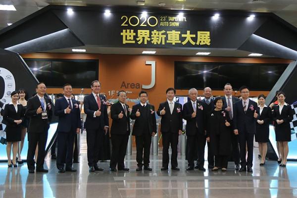 能在國內逛車展有多幸福，日內瓦車展直接延到2023年