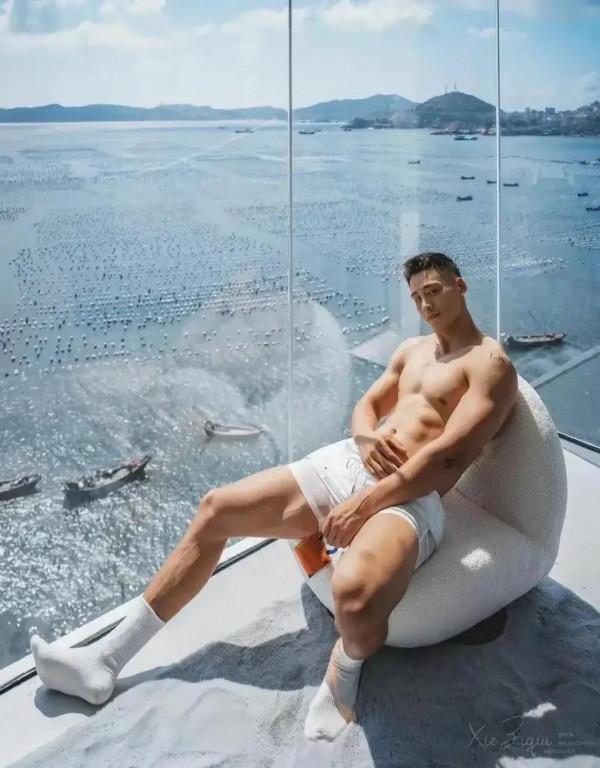 胸肌和腹肌你更喜歡那一個