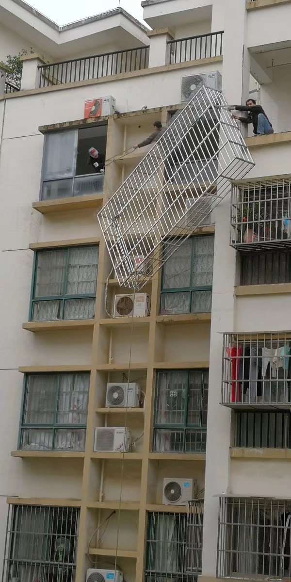 我的樓上鄰居 我的樓上鄰居