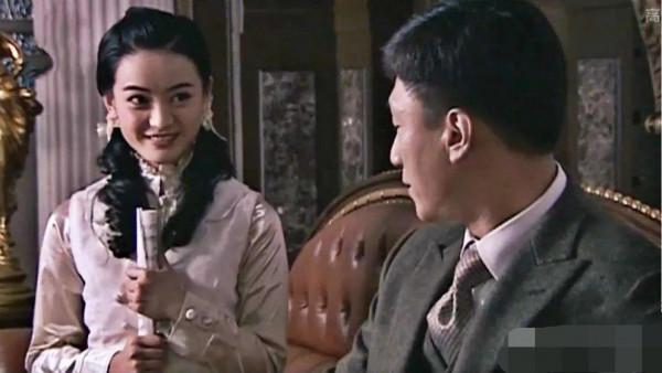 《潛伏》裡個個都是高手，漢奸大富商穆連成，就是被忽視的高手