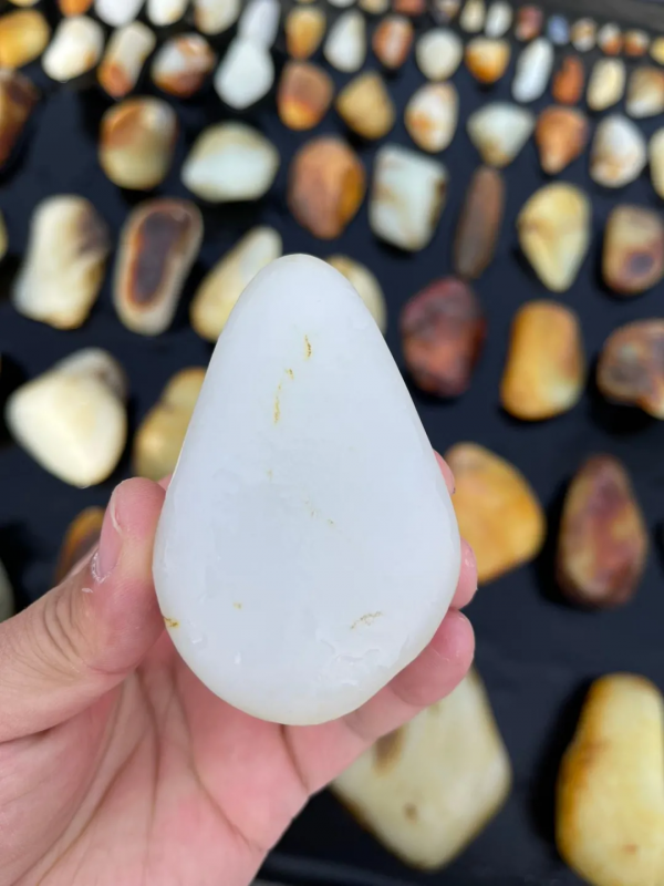 2021翻篇啦 · 如今和田玉石巴扎的行情怎樣