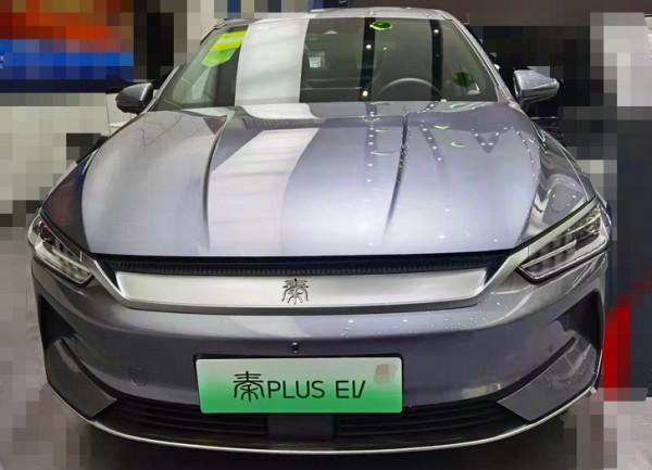 秦PLUS EV：為拿下研究所老師發奮苦讀，但他只在乎薅羊毛