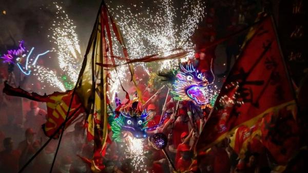 這個中秋,來石馬桃花公園看火龍展! 這個中秋,來石馬桃花公園看火龍展!