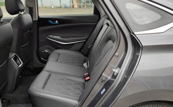 最美國產轎車？新款長安銳程CC實拍，換裝全新前臉，或10萬起