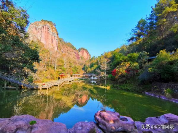 福建有座&OpenCurlyDoubleQuote;懸空&rdquo;寺廟，隱藏在天然洞穴內，距今已有850年曆史