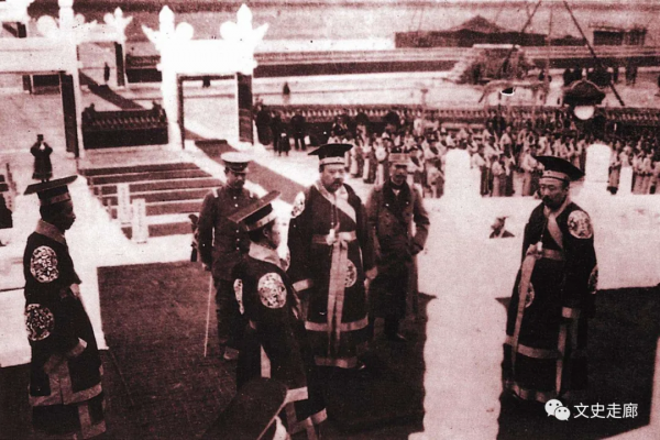 歷史上的今天12月11日，西晉滅亡，袁世凱稱帝，百色起義