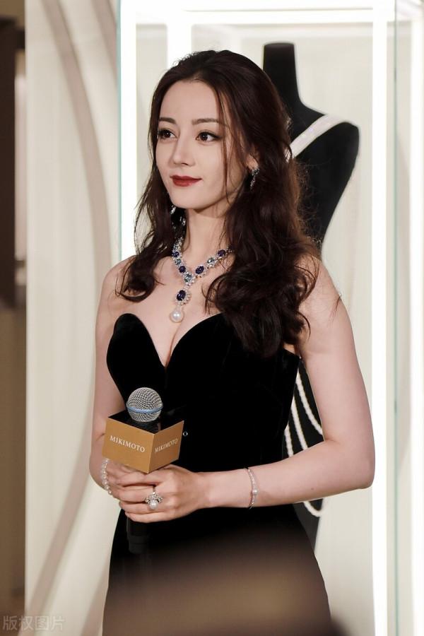 看不一樣的迪麗熱巴 看不一樣的迪麗熱巴