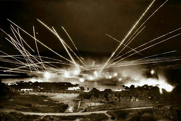 1958年，毛主席強勢親定海權：敢過線試試，美國也照打不誤