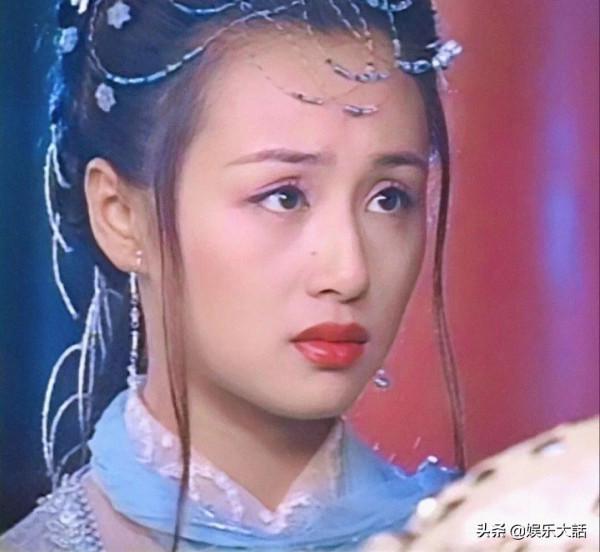 臉上有痣也好看的女演員,只服這6位,位置恰到好處,還很有特色 臉上有痣也好看的女演員,只服這6位,位置恰到好處,還很有特色