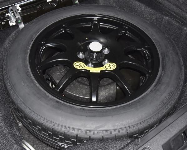 22款路虎攬勝運動版配置解讀，全地形豪華SUV，實力表現如何