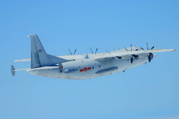 以轟炸機對殲擊機，我軍兩小時逼退來犯外機，飛行員：看誰不怕死