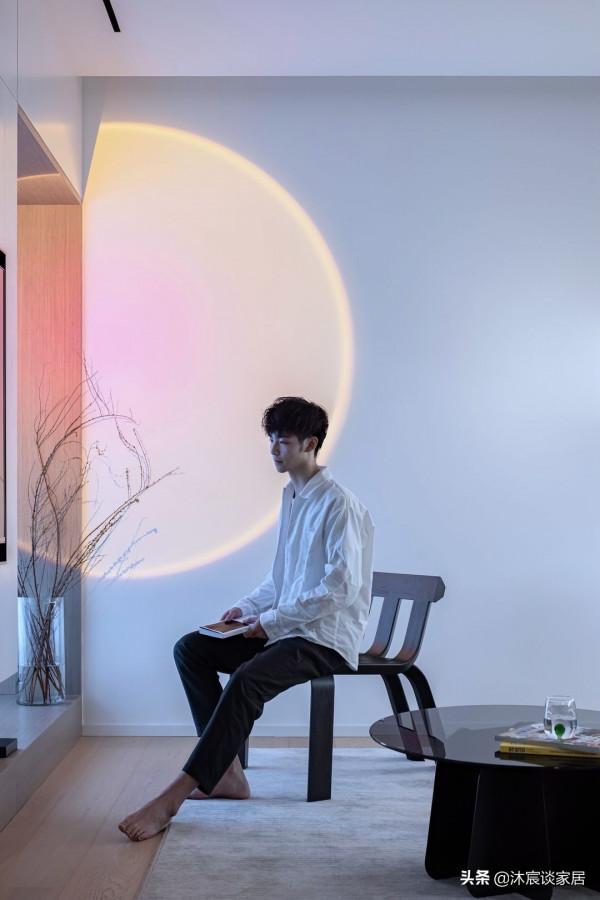 發現一套簡潔大方的家,全屋沒有一絲多餘裝飾,真是越簡單越高階 發現一套簡潔大方的家,全屋沒有一絲多餘裝飾,真是越簡單越高階