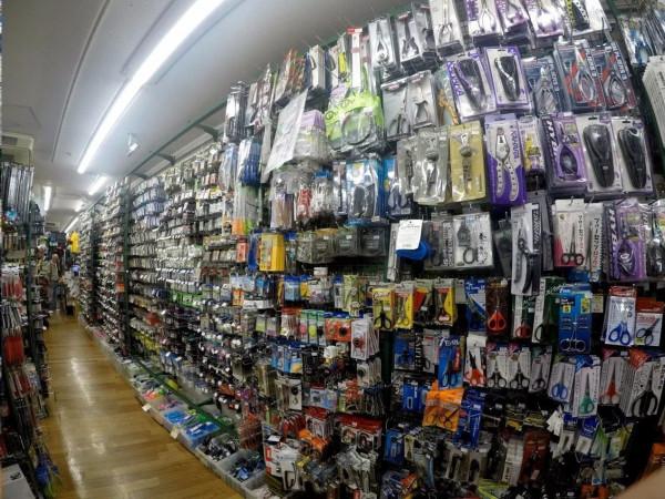 盤點容易吃灰的五大漁具，純屬浪費錢，用兩次就只有放倉庫吃灰