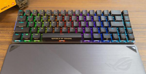 細節控的盛宴優於cherry出眾手感，ROG魔導士NX山楂紅軸機械鍵盤