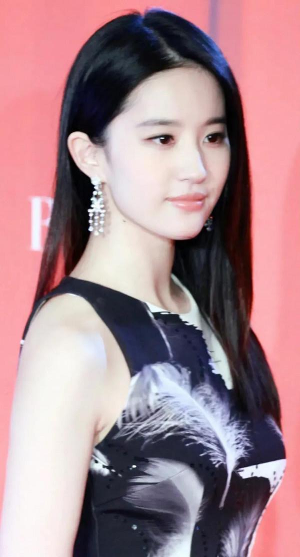 顏值天花板一劉亦菲